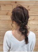 編み下ろしヘアアレンジ