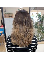 ラッシュグリーン(lush green)&nbsp;ハイトーンバレイヤージュ