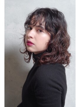 スピガ(SPIGA) パーマ風ミディアム