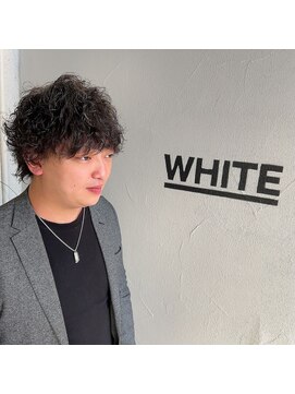 アンダーバーホワイト 広島 並木店(_WHITE) ☆波巻きスパイラルMIXパーマ☆