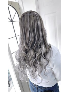 ウーロス(uros.) エクステ×バレイヤージュ