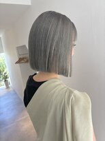 エミーバイアミ(emmy by Ami) ハイトーンぷつっとボブ