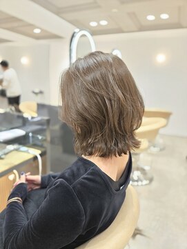 e.m.a プレミアムビューティーサロン 栄駅店(e.m.a PREMIUM BEAUTY SALON) 大人のレイヤーボブ