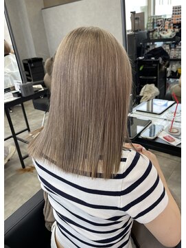 シエンゴールド(CIEN gold) ミルクティーグレージュ/グレージュ/ブリーチ#浜松駅#カラー