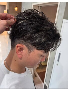 グランデュール 焼津店(GRANDEUR) メンズハイライト ハイライトグレージュ ハイライトグレー