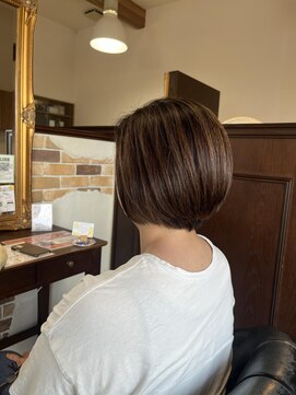 アドラーブル 女池店(adorable) 【マッシュショートボブ】【大人可愛い】【30代40代】