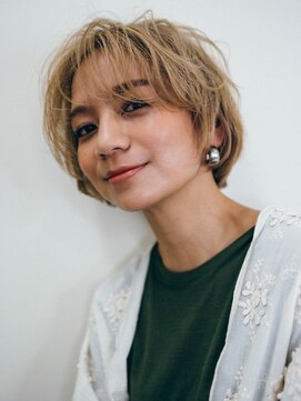 ピズム(PISM) グランマッシュボブ／ブリーチオンカラー/ふんわりカール