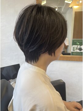 ハーツ(Heart's) 白髪ぼかし/イメチェンヘアスタイル/前髪カタログ/ショートボブ