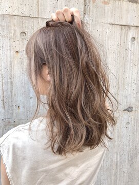 ログ キンシチョウ(L.O.G KINSHICHO) ハイライトカラー[錦糸町/新小岩/縮毛矯正/髪質改善]