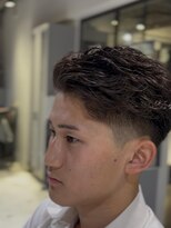 フランクスバーバーザスタンド(Frank’s barber the stand)&nbsp;MEN’S HAIR/サーフカール/刈り上げセンターパート/飯田橋