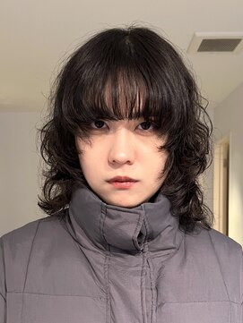 ナループロアポンテ(Nalu pu loa PONTE) ミディアムレイヤーパーママッシュレイヤーくせ毛風パーマ