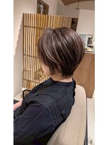 ラプス(Rapss) 白髪ぼかしショート