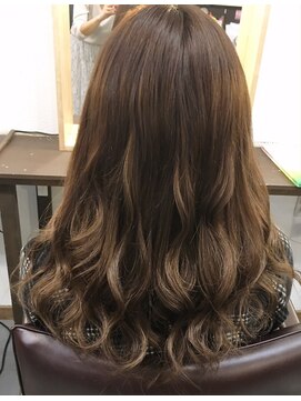 モニカ(Monica) 秋おすすめ♪ダークカラーグラデーション