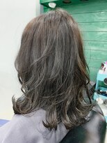 ワンバイワン(ONE BY ONE)&nbsp;外ハネアッシュ