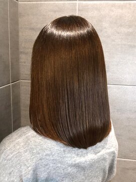 ナナナ パレナ 宝塚店(nanana parena) 圧倒的な艶!ナナナパレナ 自慢の縮毛矯正で艶髪ストレート♪