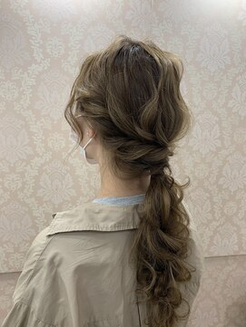 ルナクレセント (Luna crescent) ローポニー風編み下ろし