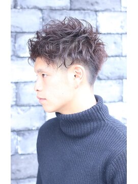 ライズ バイ レボ(RISE by REVO) 20代30代40代◎サイドパートショートソフトツーブロック