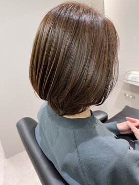 アンテイク(ANTEQUE) 艶ボブ／グレイカラー／白髪染め／妙典