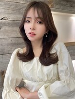 アイヴィー(IVY)&nbsp;透明感ベージュカラーくびれミディアム【肥田亜沙美】