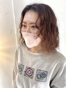 カゼ ダイカンヤマ Kaze DAIKANYAMA オレンジカーリーパーマ