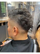 エクシアフロット(exia’D flot)&nbsp;スキンフェード×ハードパーマ 30代/40代/メンズカット/理容室