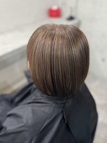 アトラクション(AttractioN)&nbsp;80歳艶髪白髪ぼかし