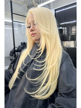 リア 大阪梅田(Ria) ～ブロンド×ざくざくレイヤー～　【Ria 大阪 梅田】