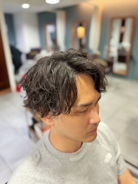 メンズ アイニティ(Men's Inity) センターパート　パーマ