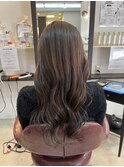 くすみベージュ