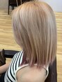 アグ ヘアー アイナ いわき2号店(Agu hair aina)&nbsp;ホワイトカラーx裾ピンク