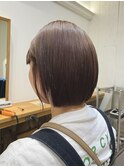 ぱつっとショートボブ/耳かけボブ/顔周りレイヤー/ツヤ感カラー