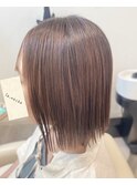 切りっぱなし × ストレートボブ