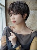 大人可愛い20代30代40代黒髪前下がりひし形小顔ボブ丸みショート