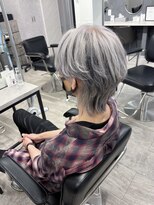 ノーバル バイ シエスタ 池袋(NoVal by siesta)&nbsp;White silver × black