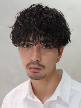 バイフィフス 天神大名(by fifth) 天神大名ルーズパーマメンズパーマラウンドマッシュ30代