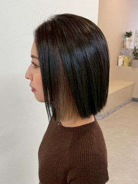 エトレ(etore) インナーカラー/ブロンドベージュ/切りっぱなしボブ