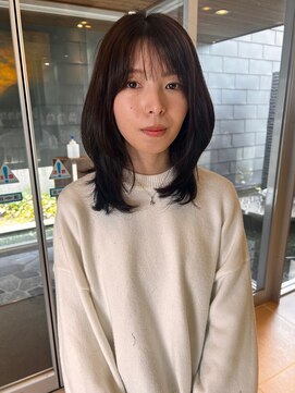 くびれレイヤー×オリーブグレージュ　ソフトエレガント