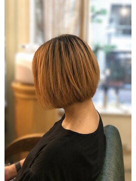 ソレイユ 新宿御苑前 (SOLEIL) 50代×ブルーアッシュボブ