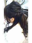 ハーフアップスタイル