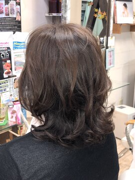 ヘアシック(Hair Chic) ふんわりデジタルパーマ