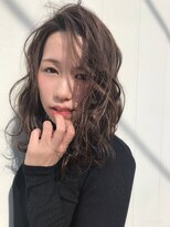 ヴィッカ ヘアーアンドメイク(vikka. hair and make) 誘惑小顔なかき上げヘア☆