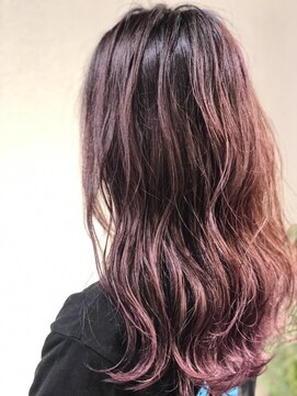 ワンズ 竜王店(ONE'S) ストロベリーピンクラテ