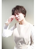 ブランジュカラーが可愛いマニッシュショート毛先パーマ『池田』