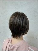 ショートボブ