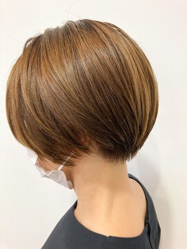 ヘッズ 本八幡店(HEADS) 大人ショート　テラコッタ　くすみブルー　縮毛矯正