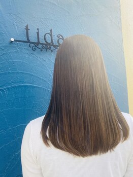 ティダ(tida)の写真/傷み具合を瞬時に見極め、アナタ専用の髪質に合わせたダメージレスな縮毛を施術してくれる☆