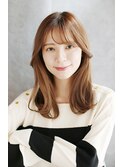 シースルーバングの華やかくびれヨシンモリ