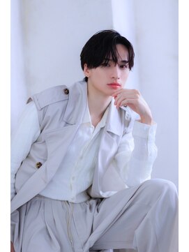 コア 新宿(CORE) 韓国/フェザーショート/センターパート/無造作/メンズ