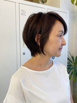 ヘアアンドメイク スタジオ ミムロ(HAIR&MAKE STUDIO MIMURO) 丸みが可愛い大人ショートボブ