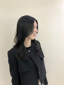 メゾンブラン アヴェダ(Maison Blanc AVEDA) フェイスレイヤー ロングレイヤー 顔周りカット レイヤーカット